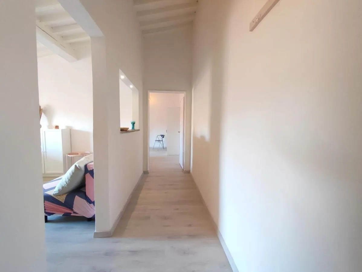 Santini House Apartment Piombino Italy