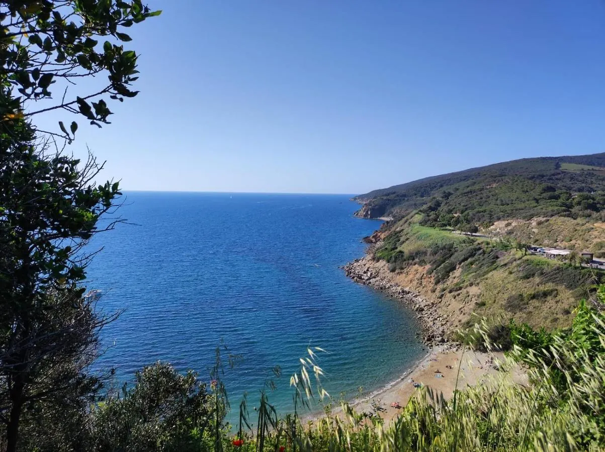 Santini House Apartment Piombino Italy